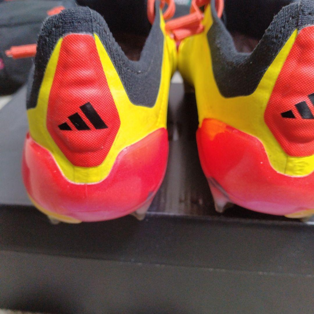 【極希少品】サッカースパイクアディダス プレデター Elite FT FG