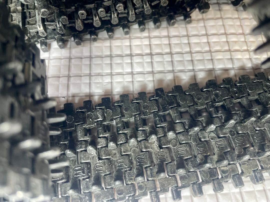 美品！ヘンロン【タイガー1】用金属履帯