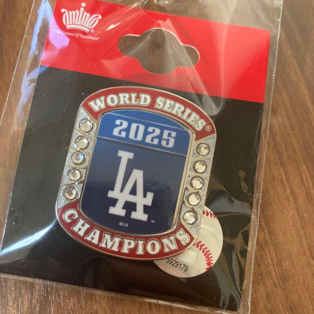 ドジャースタジアム限定2025 ワールドシリーズ チャンピオンバッジ 優勝
