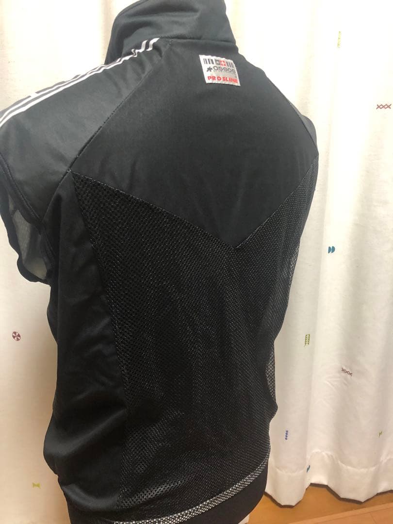アソス　ジレ　冬必需品　背面メッシュ　AIRBLOCK　PROSLINE
