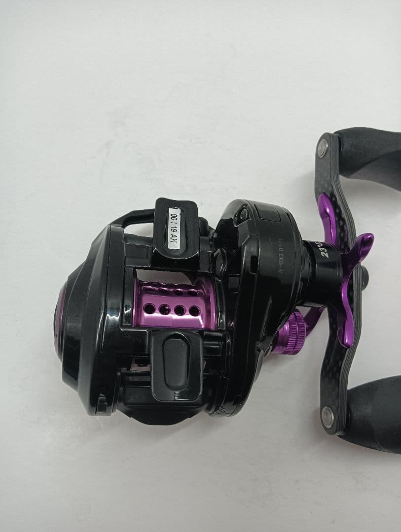 レボEXD W-L REVO EXD 左用　アブガルシア　ベイトリール