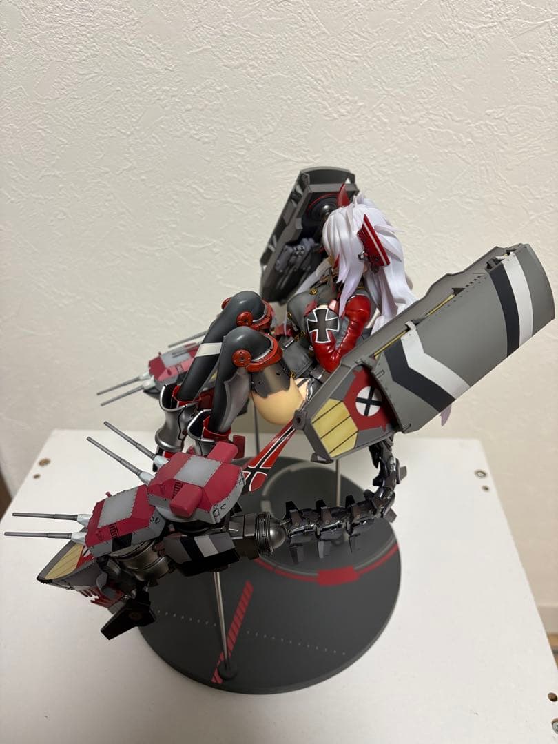 アズールレーン　プリンツ・オイゲン　アルター　フィギュア
