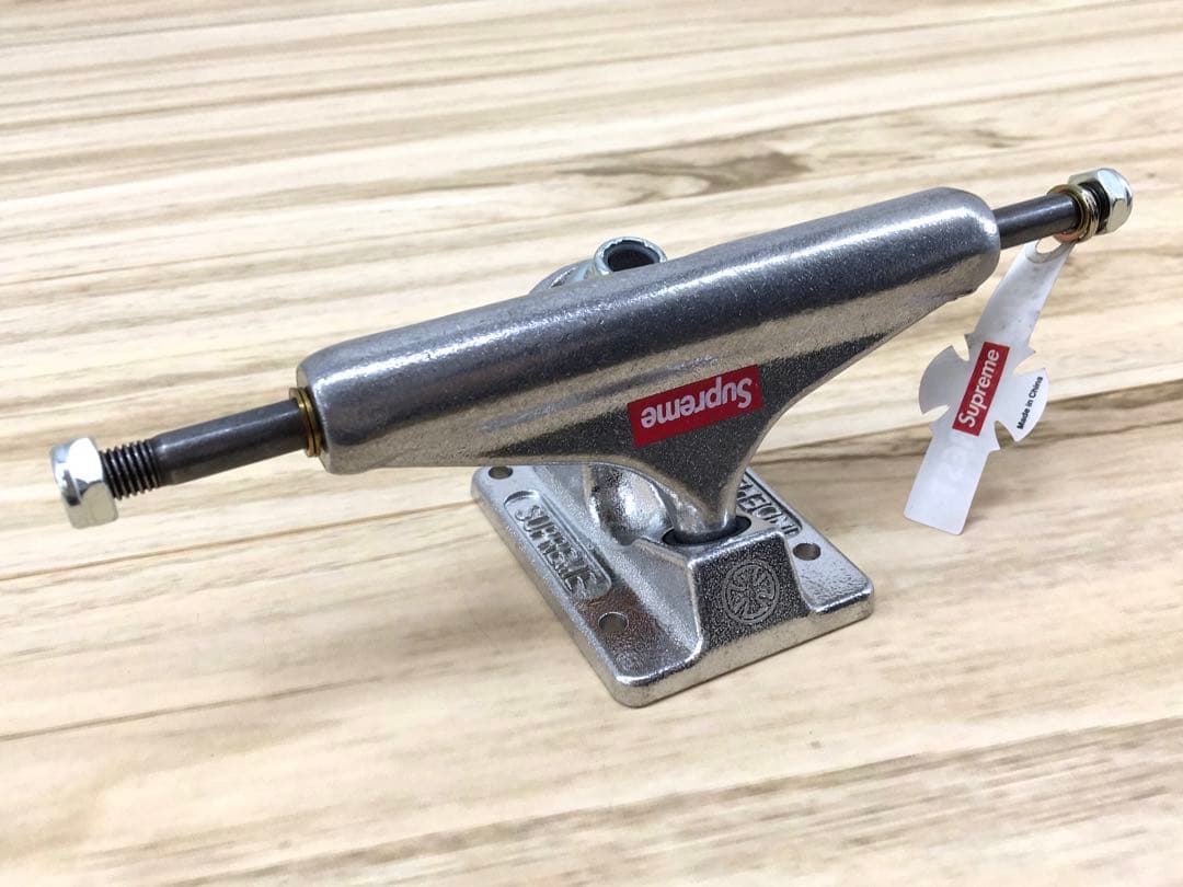 Supreme 21AW Independent Trucks スケボー パーツ