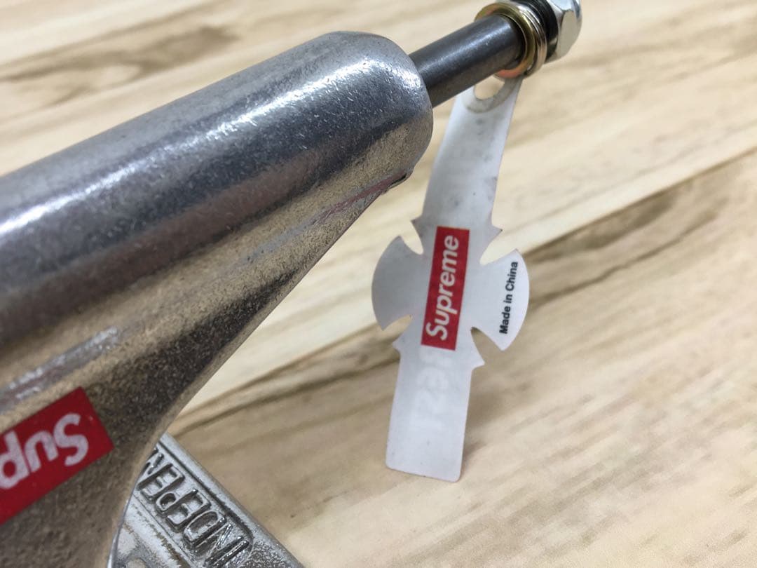 Supreme 21AW Independent Trucks スケボー パーツ