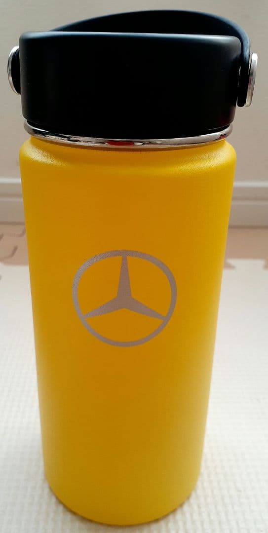 Hydro Flaks ステンレス製携帯用ボトル(メルセデス・ベンツ)