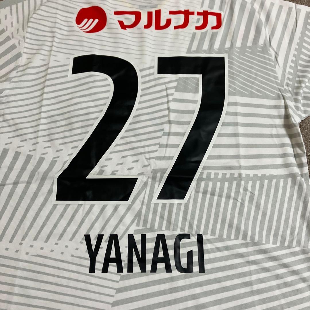 柳選手ネームナンバー入りユニ