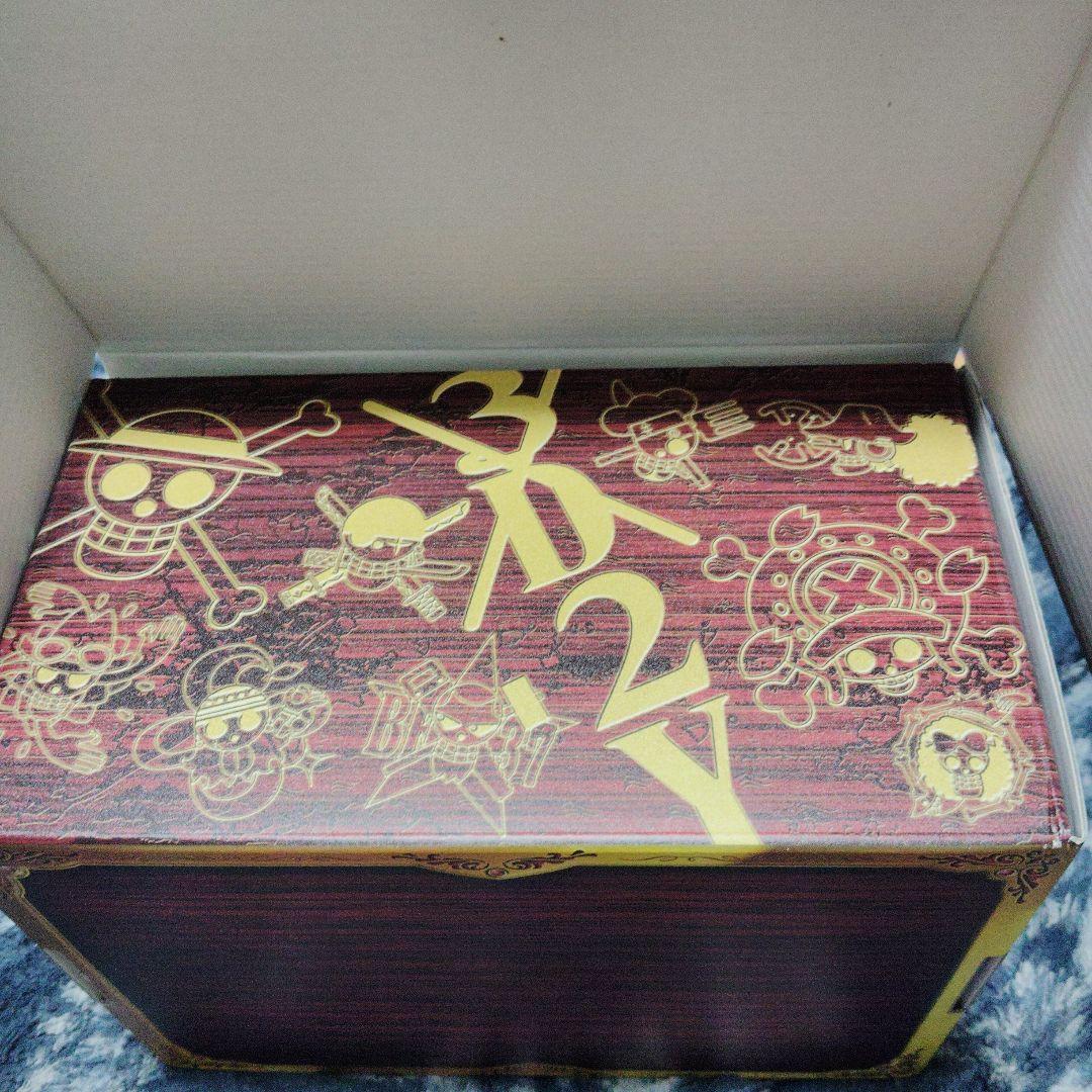 限定　フィギュア　ONE PIECE GIGANT TREASURE BOX