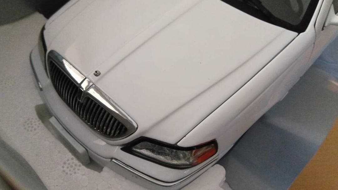 1/18 2003 希少な後期 リンカーン タウンカー リムジン LIMO