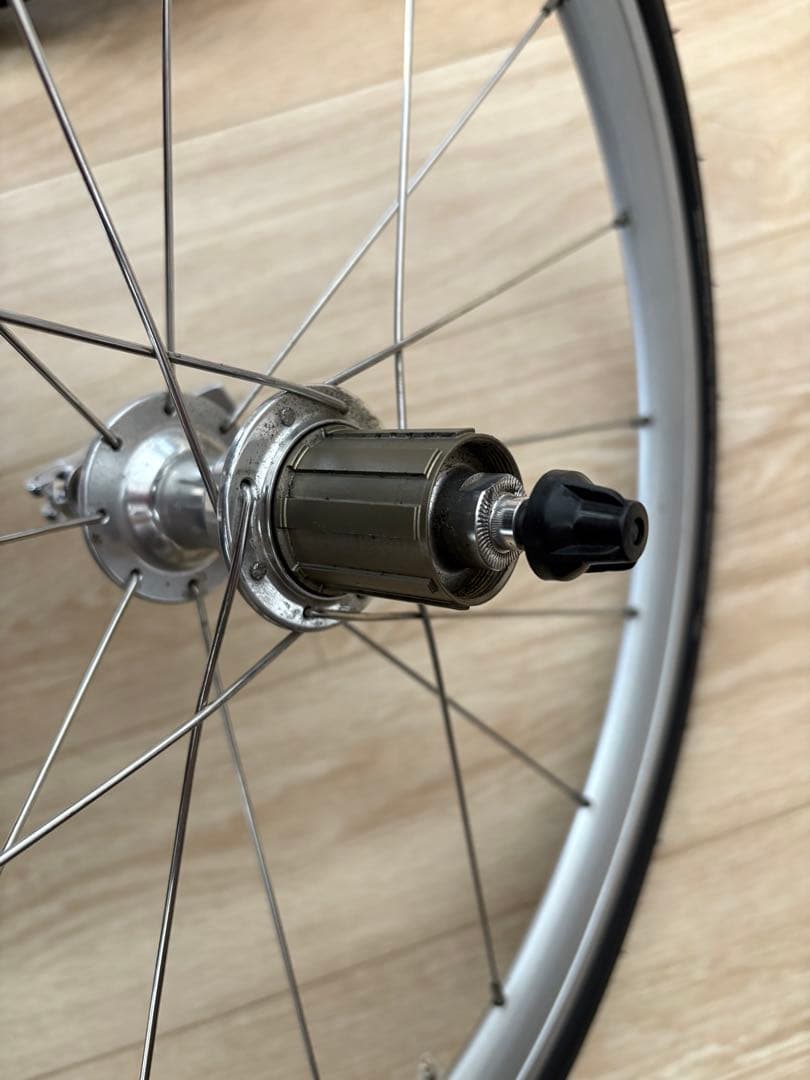 自転車　ホイール　ミニベロ　20インチ　451 ほぼ新品シュワルベワンタイヤ付