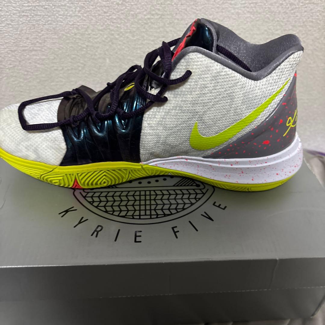 ナイキ KYRIE 5 EP マンバメンタリティ