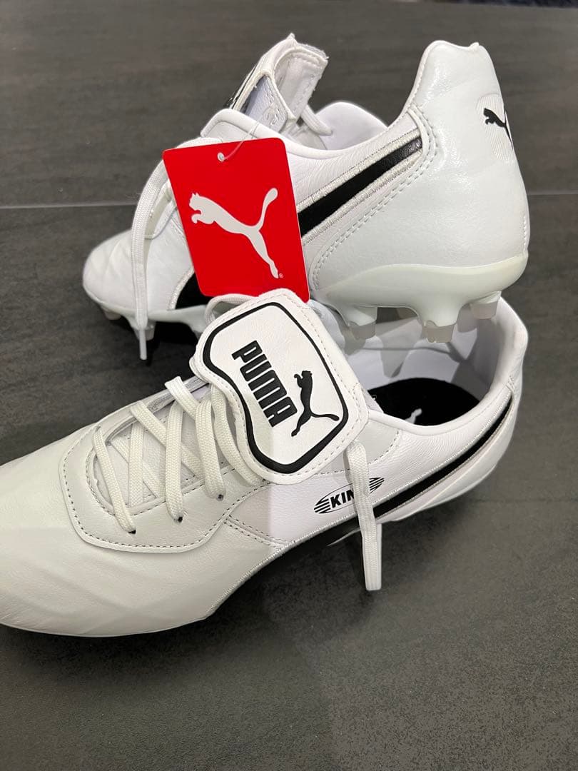 PUMA KINGTOP FG ホワイト/ブラック25.5
