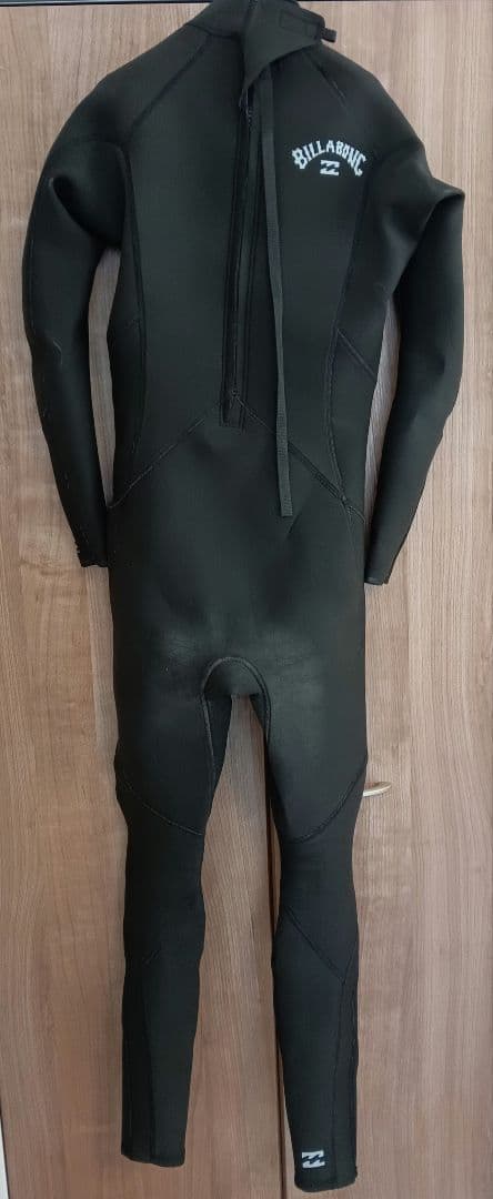 Billabong 3/2ミリ ジャーフル