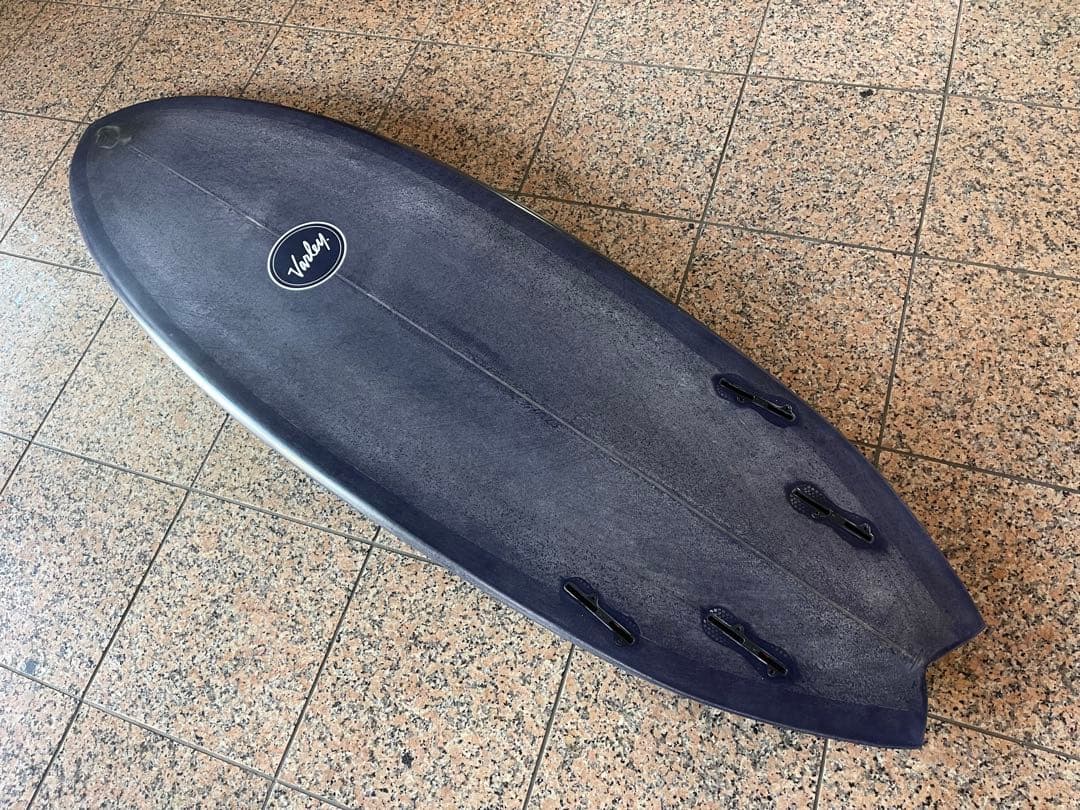 Varley surfboard EPS小波フィッシュ中古