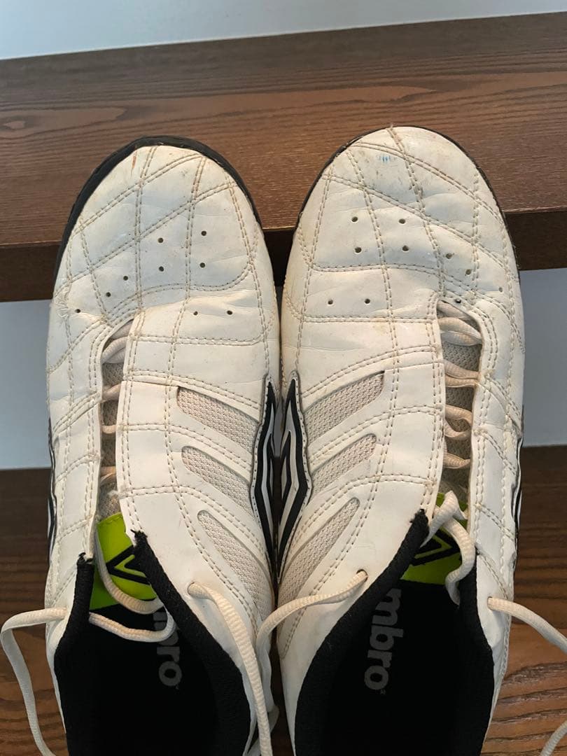 リーガサラ プロ エナメル　【UMBRO|アンブロ】　25センチ