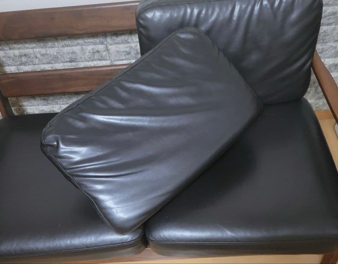 起立木工 ノルディ 大塚家具　モダン ソファ