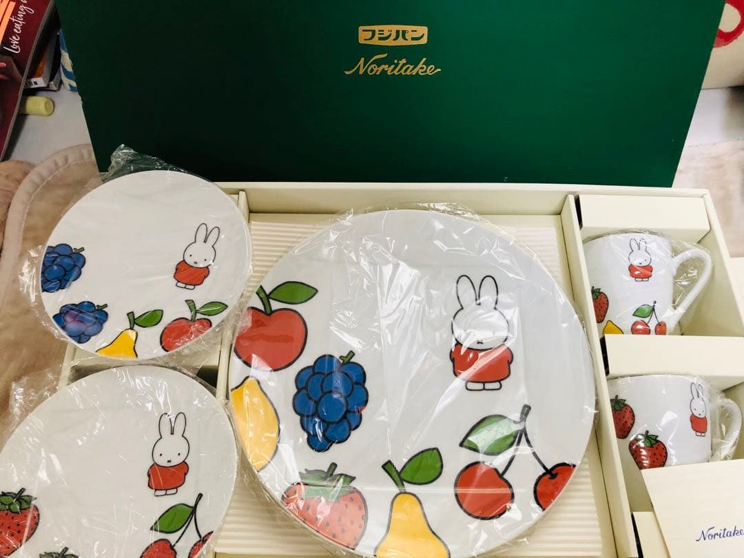 非売品ミッフィーノリタケテーブルウェアセット