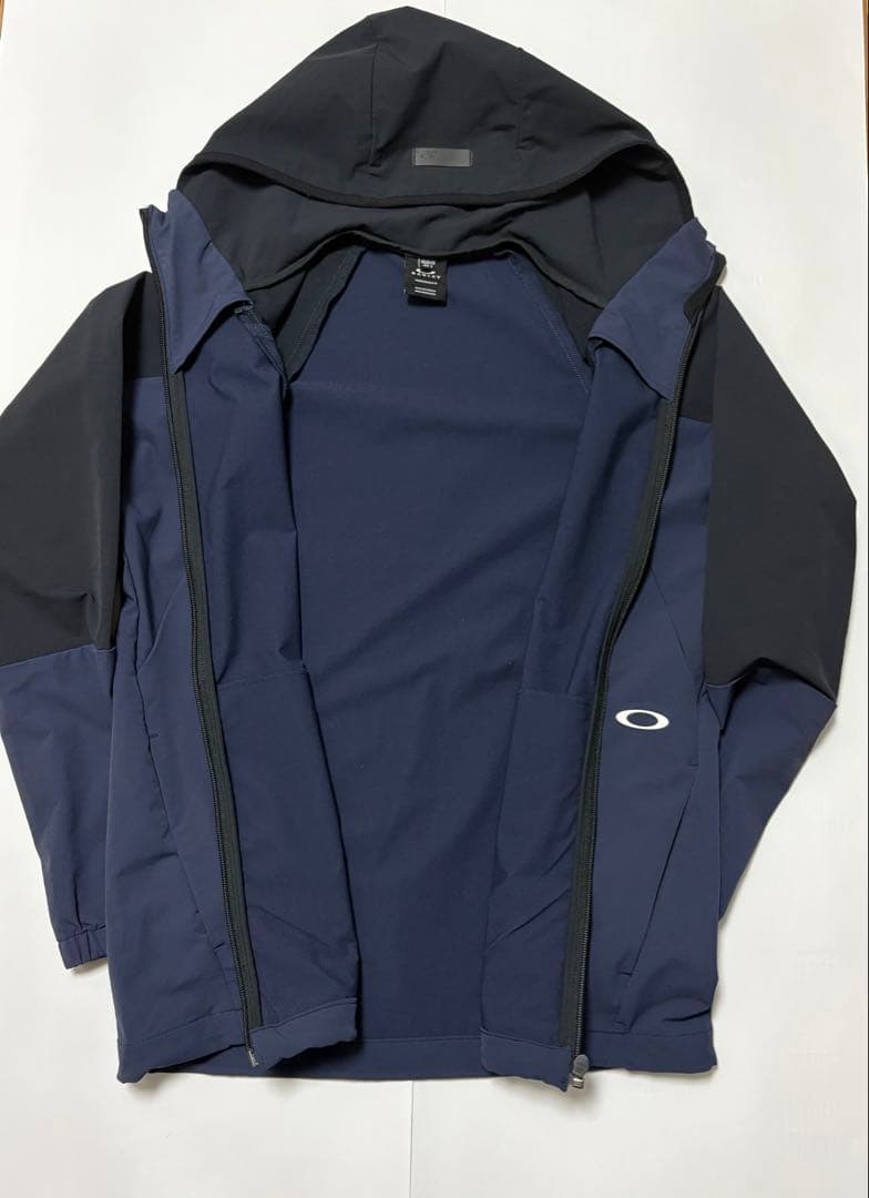 【美品】オークリー ⭐︎メンズアウター