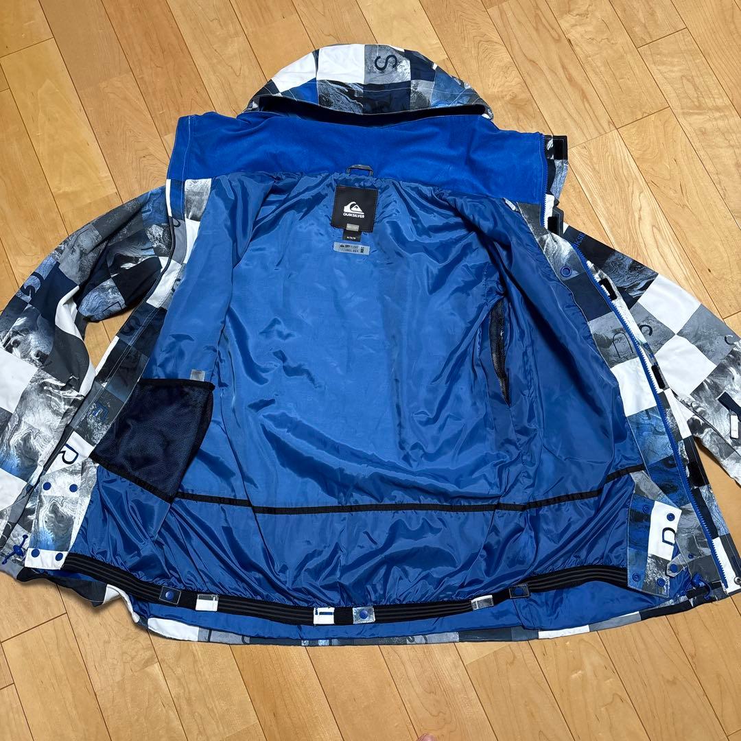 【超美品】 QUIKSILVER クイックシルバー　スノボ　ウェア　ジャケット