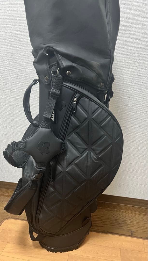 美品◼️デサントキャディバッグ黒レディースメンズコブラピンキャロテイラゴルフクラブ