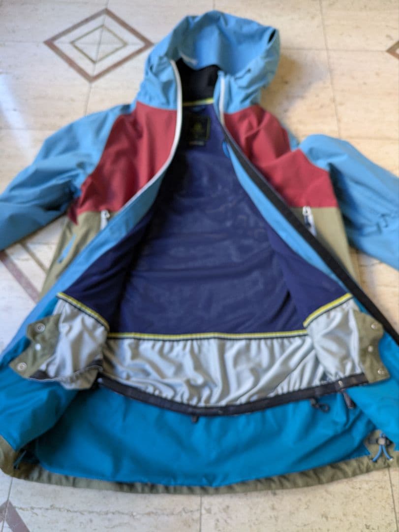 18-19 REW INSANE ジャケット GORE-TEX　希少サイズ