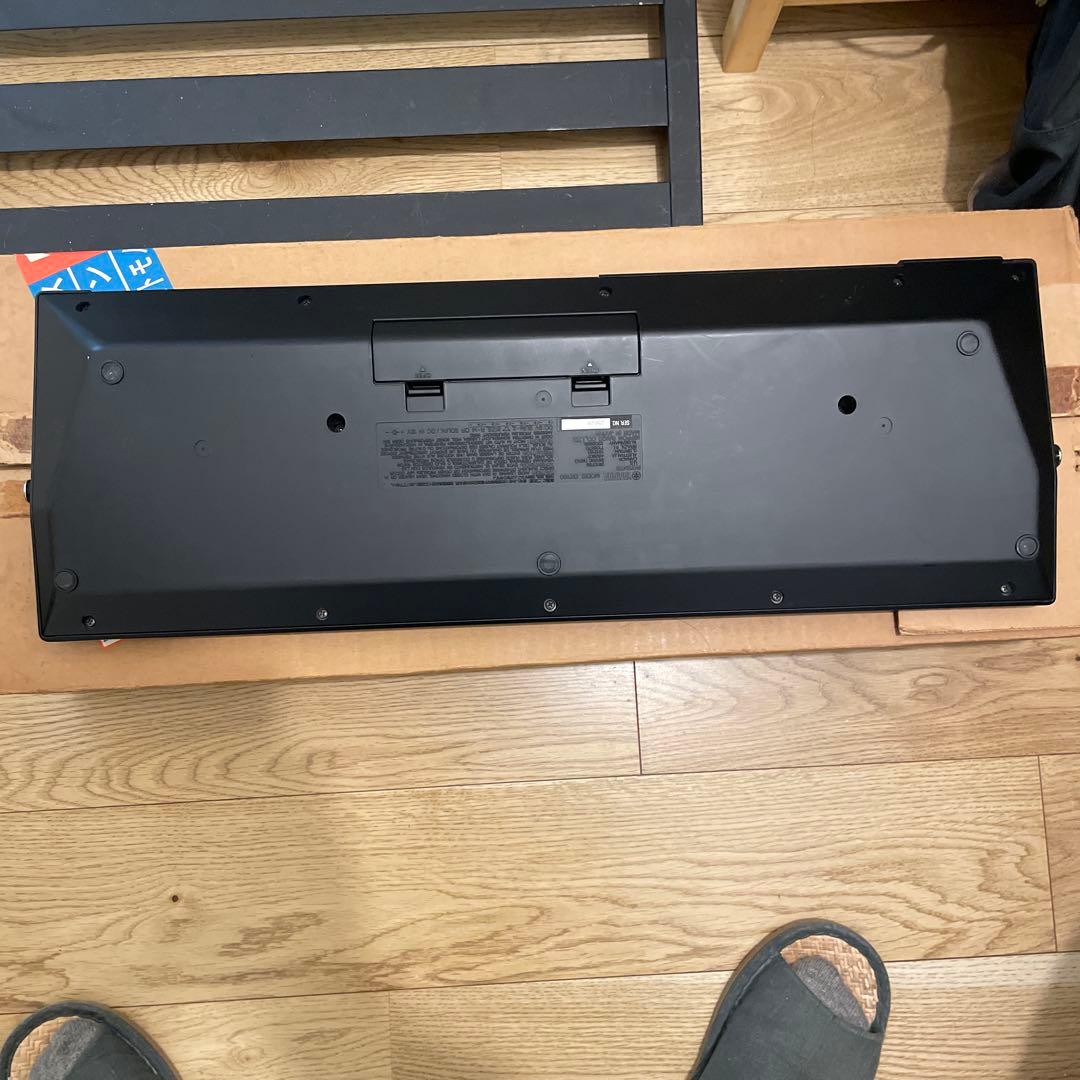 Yamaha DX100 シンセサイザー