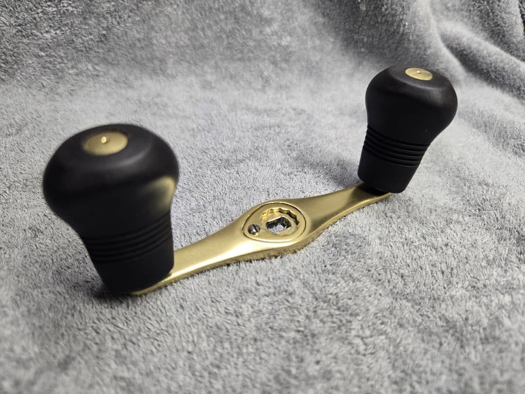 【中古品】18カルカッタコンクエスト401 左ハンドル