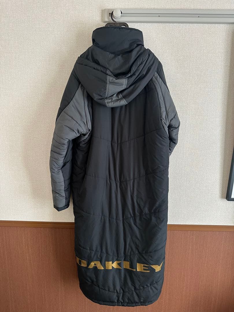 OAKLEY ベンチコート