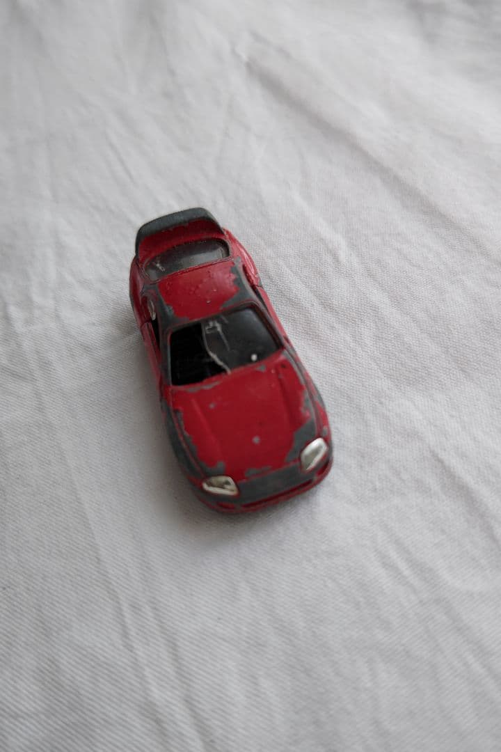 トミカ 赤いスポーツカー ミニカー