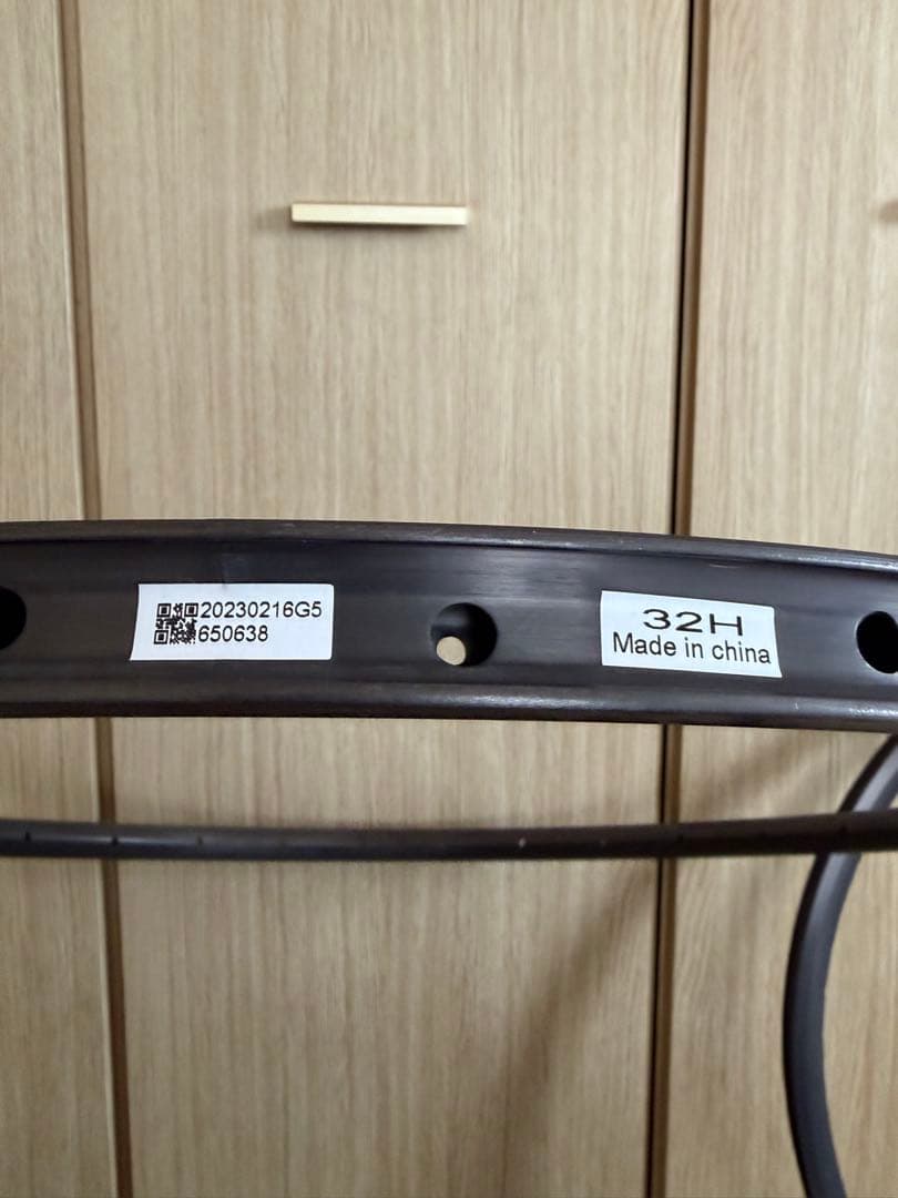 【美品】H PLUS SON AT-25 700c 32H archetype