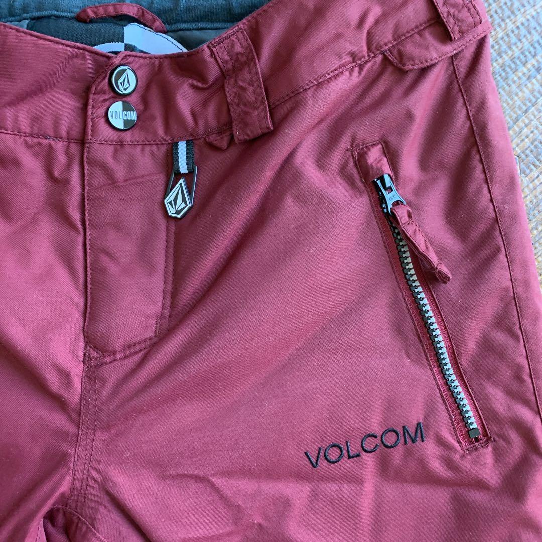 美品　VOLCOM スノボウェア