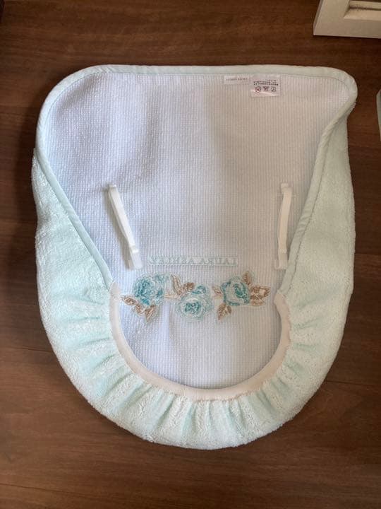 【未使用】トイレ蓋カバーとスリッパ♡ローラアシュレイ