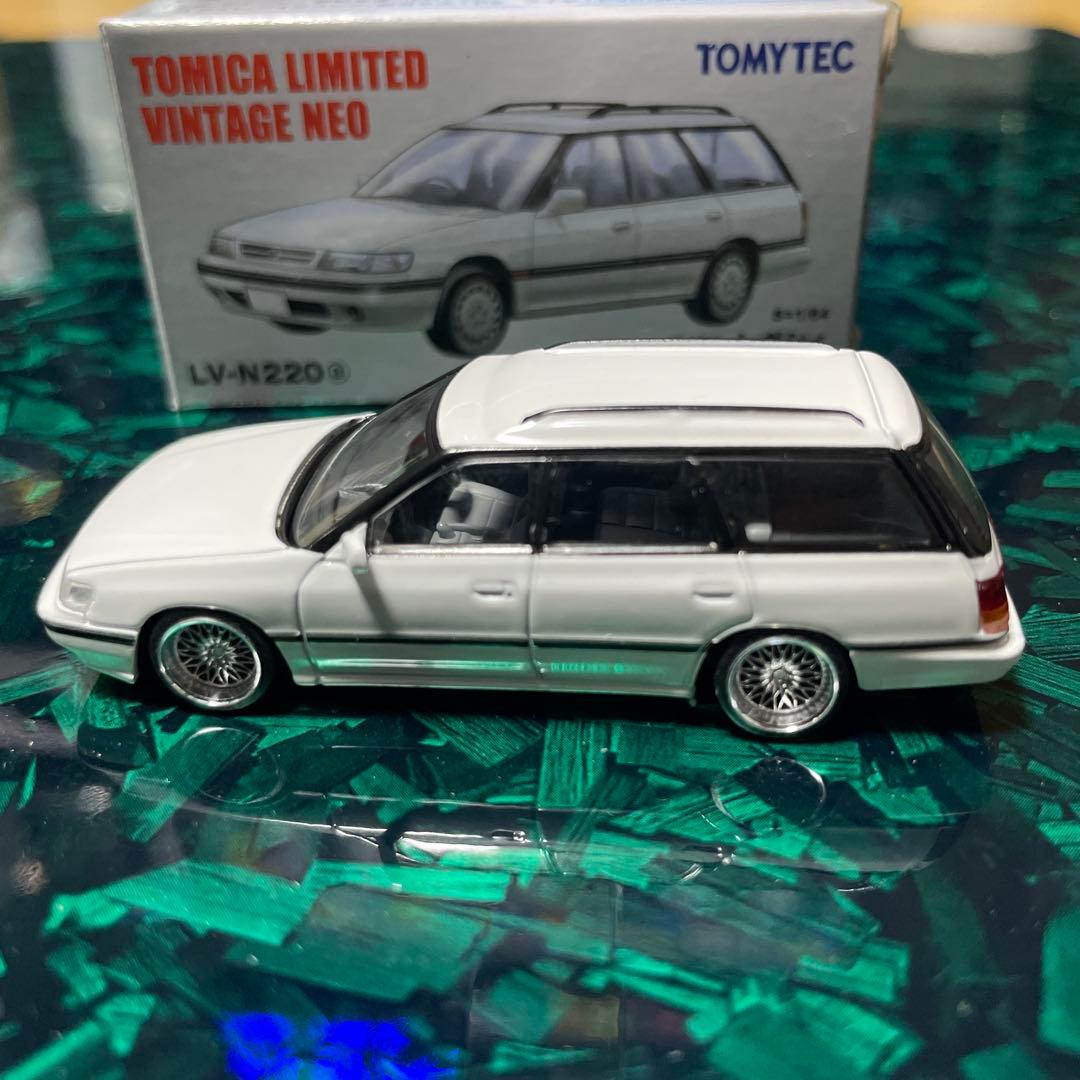 トミカリミテッドヴィンテージ　レガシィ　ミニカー