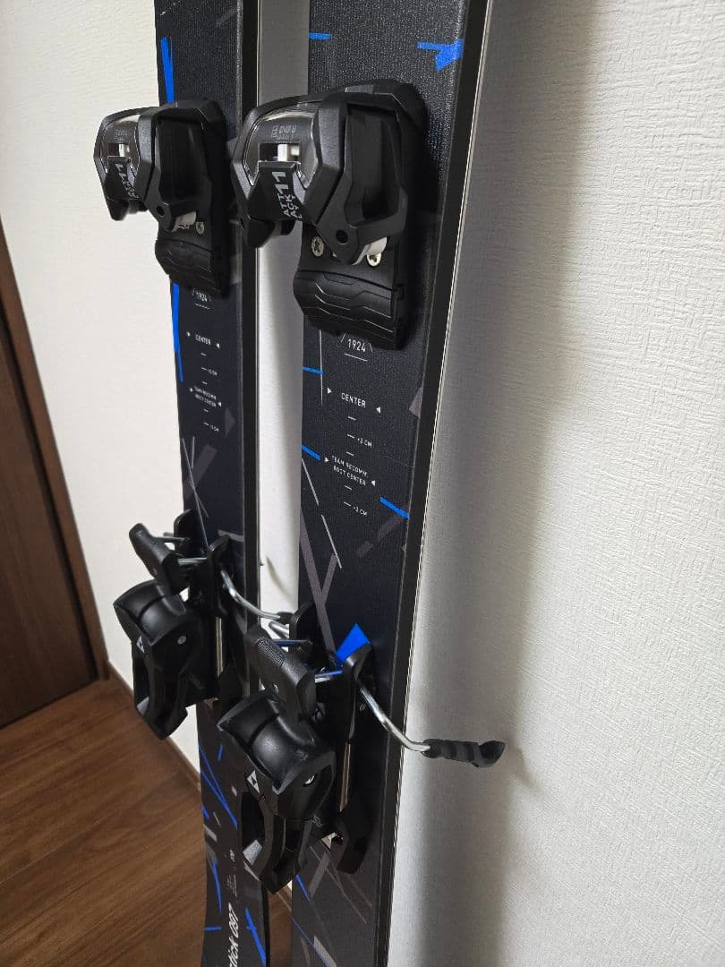 新品同様FISCHER NIGHTSTICK 97 170cm金具付24-25型