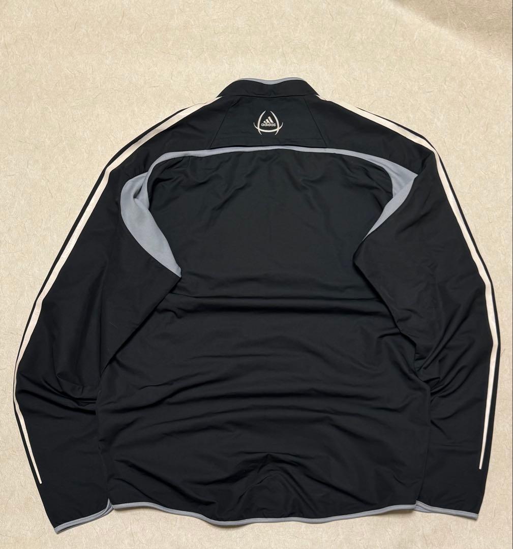 adidas レアルマドリード　ピステ