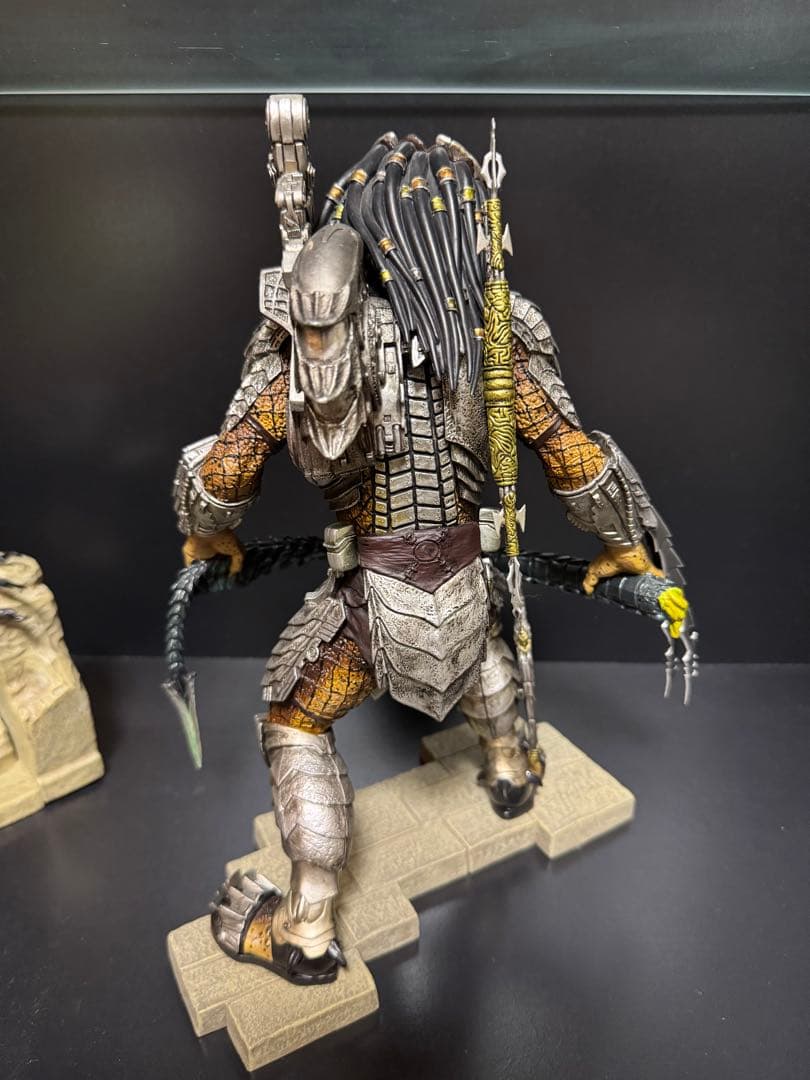 コトブキヤ/エイリアンvsプレデター1/6スケール塗装済組み立てキット2体セット