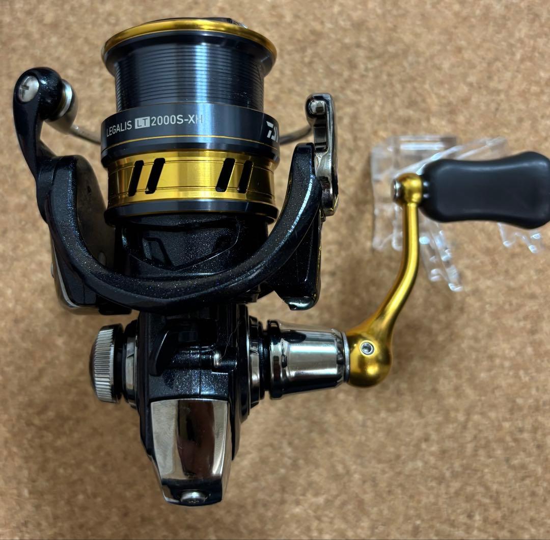 （美品）【DAIWA】18 LEGALIS レガリス LT2000S-XH