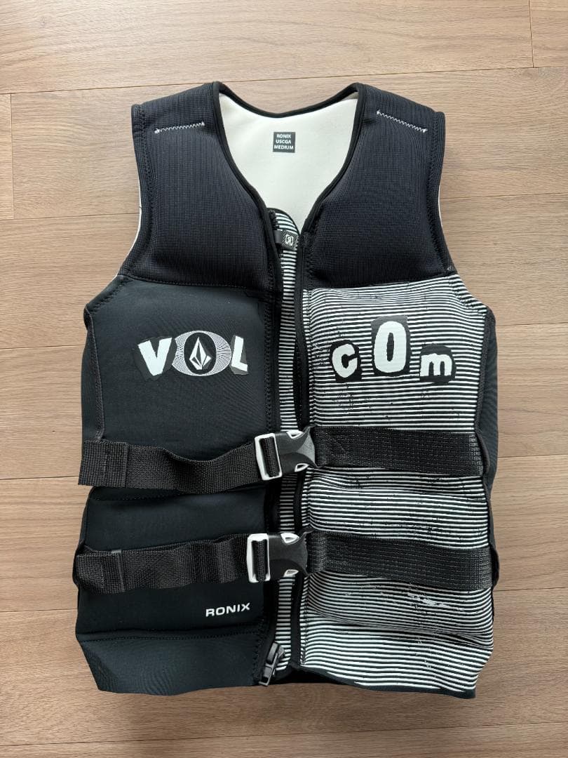 RONIX VOLCOM CAPELLA 3.0 CGA ライフジャケット