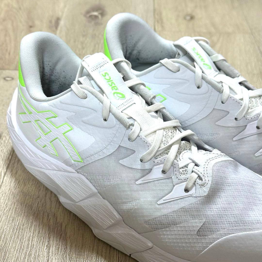 アシックス　バスケットシューズ ホワイト UNPREARS 2 LOW ２７.５
