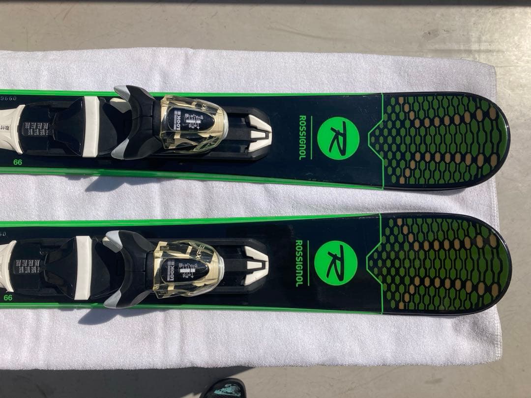 【美品】ショートスキー (ファン)ROSSIGNOL 開放ビィンディングセット
