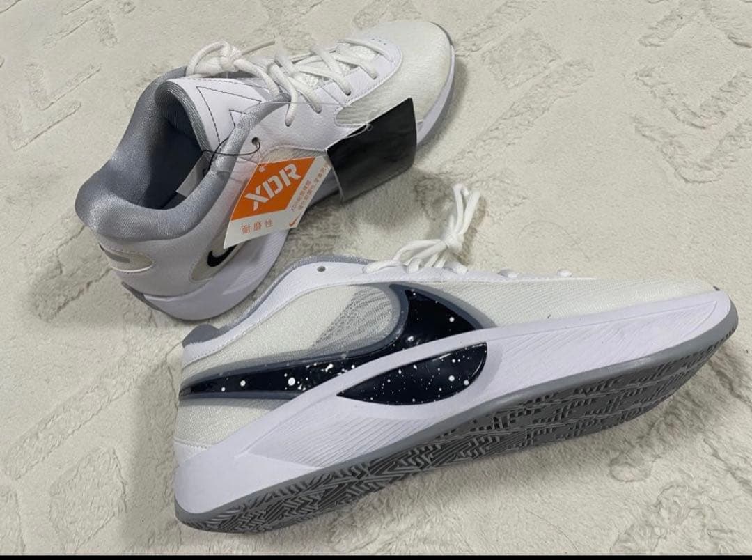 NIKE ナイキ ヤニスフリーク6 ホワイト 25cm