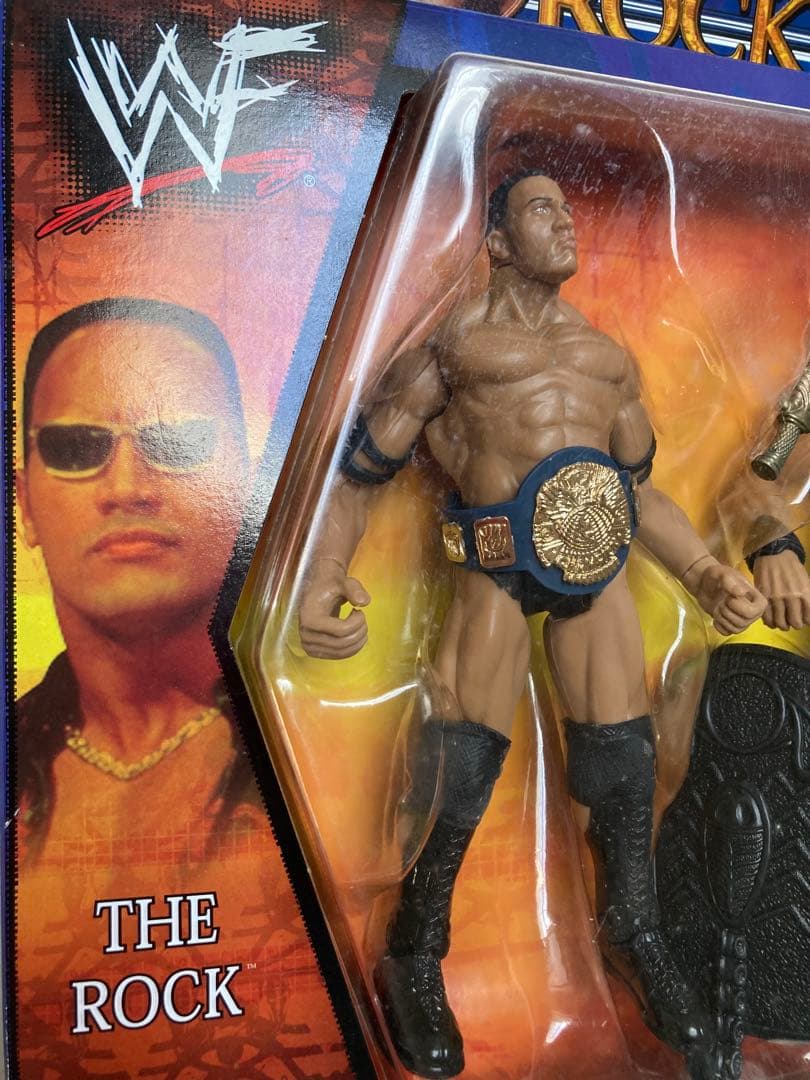 WWEスーパースター　ザ・ロック　２バージョンのフィギュア　ROCK SOLID
