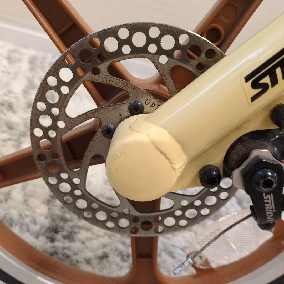 折りたたみ自転車 クリーム色 アルミ製