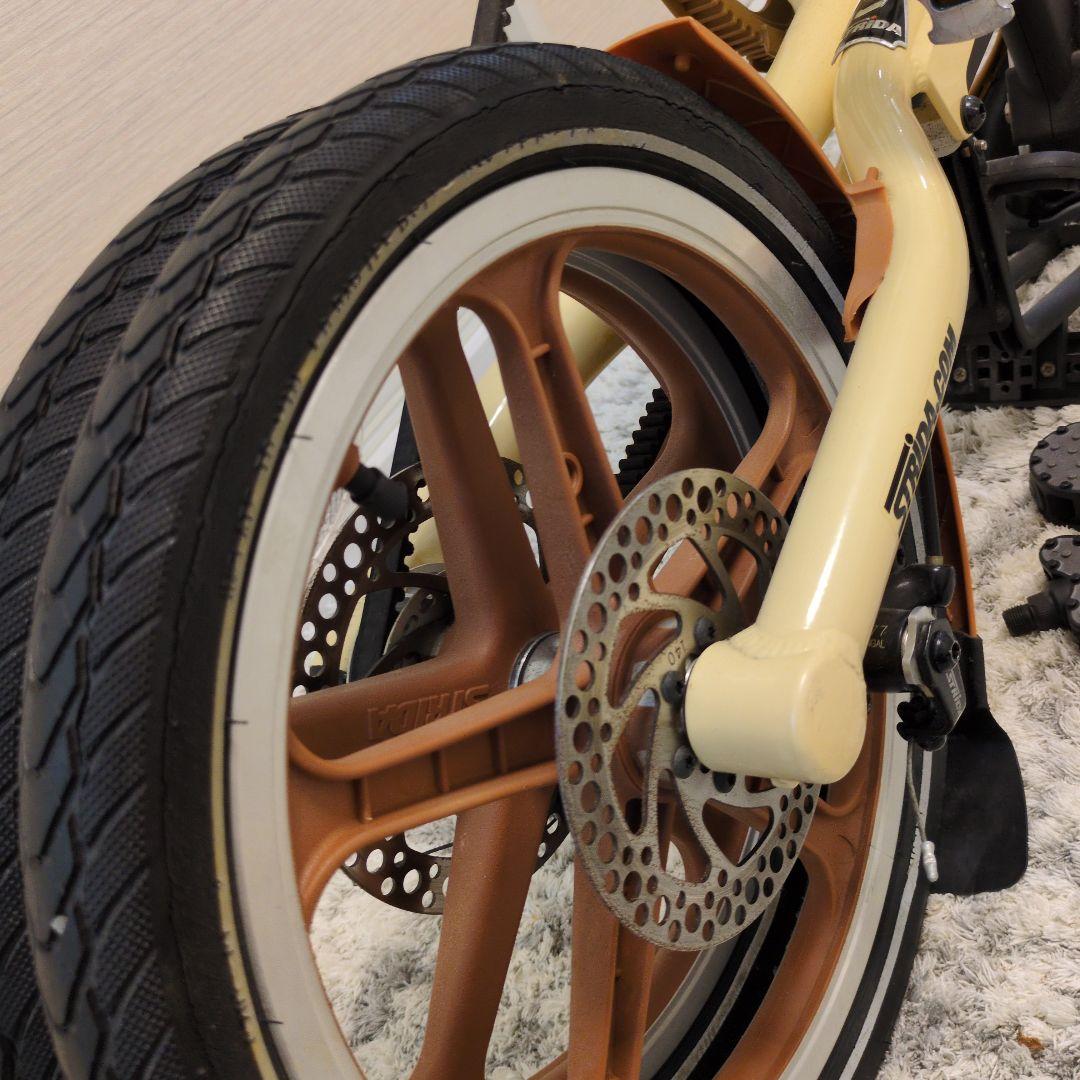 折りたたみ自転車 クリーム色 アルミ製