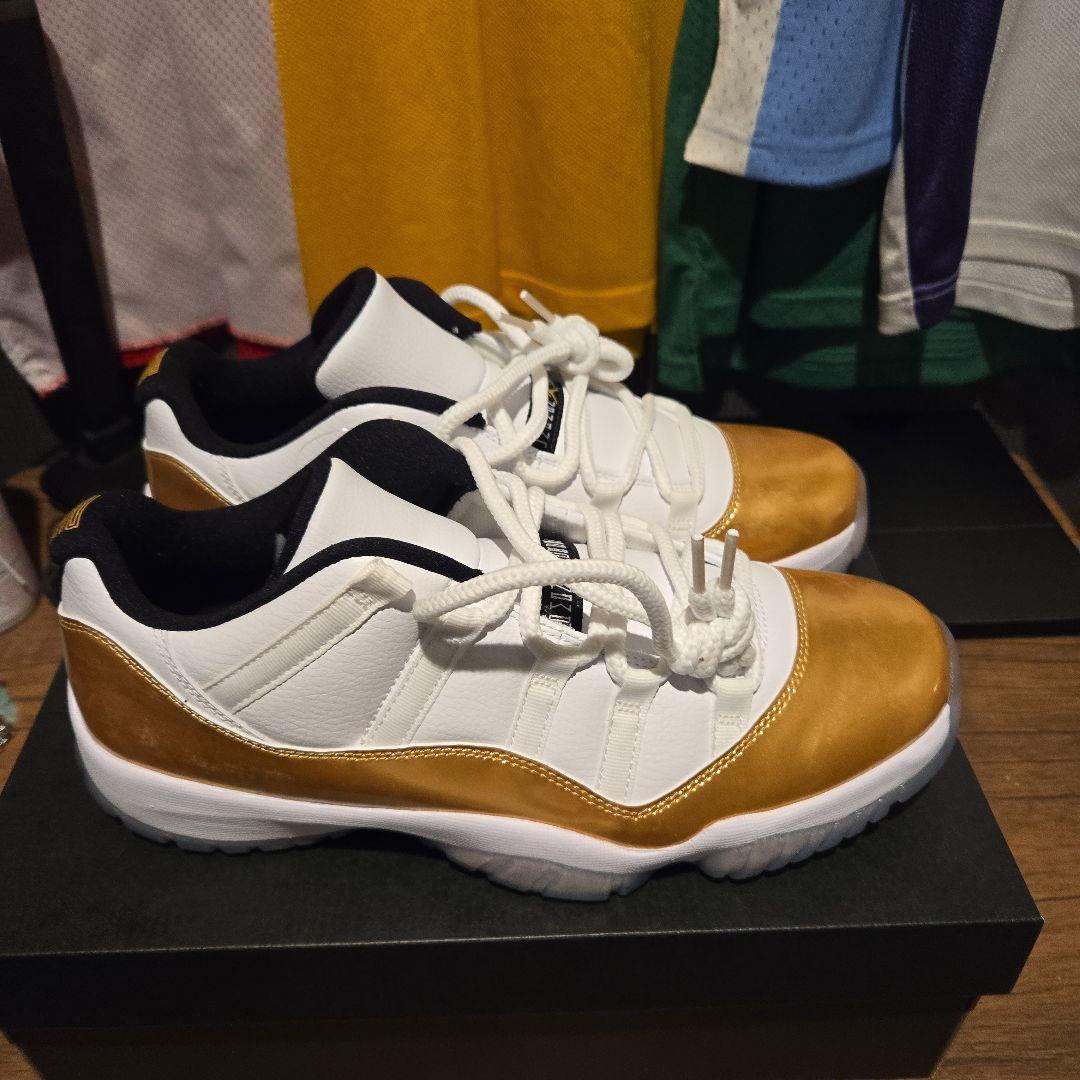 シューズ(男性用) AIR JORDAN 11 RETRO LOW