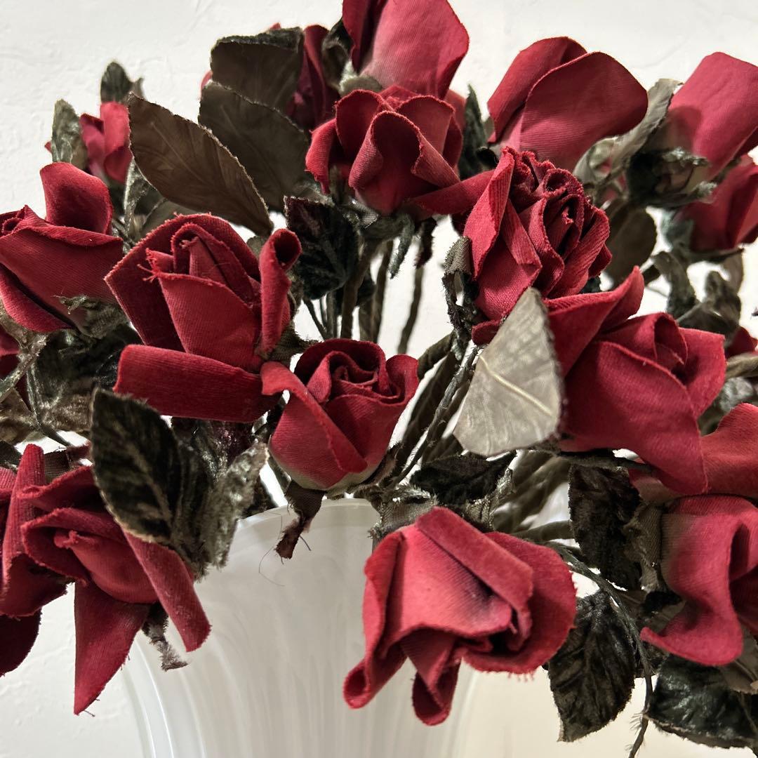 【染め花】ビロードのつぼみの薔薇30本　ハンドメイド