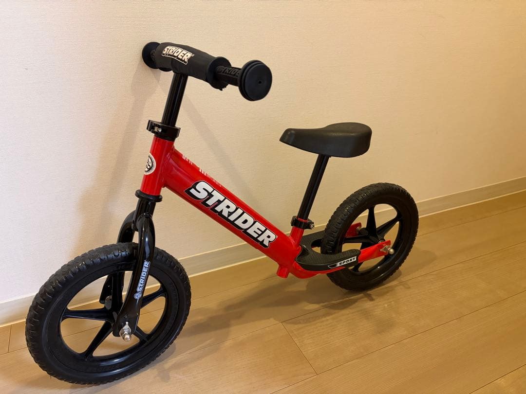 STRIDER バランスバイク 赤 12インチ