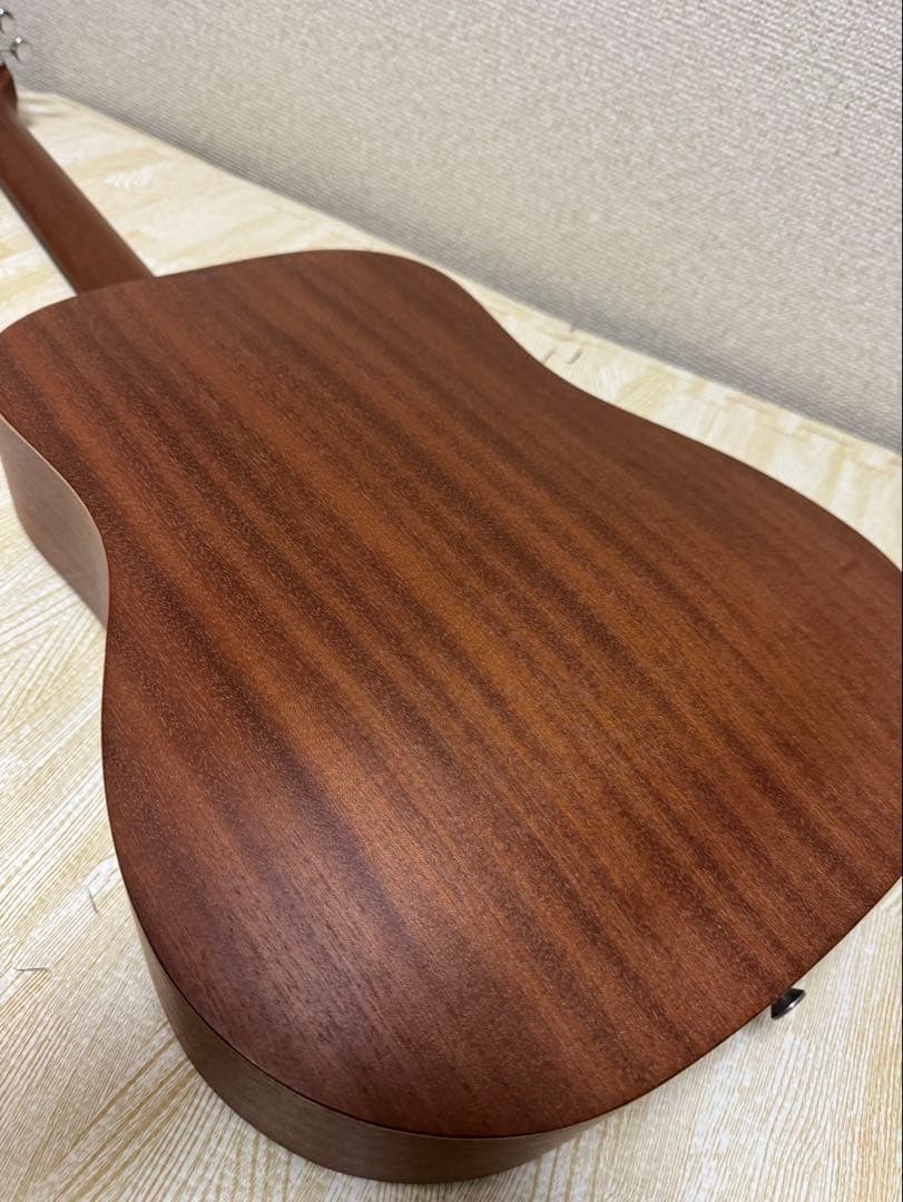 Taylor BT2 ミニギター