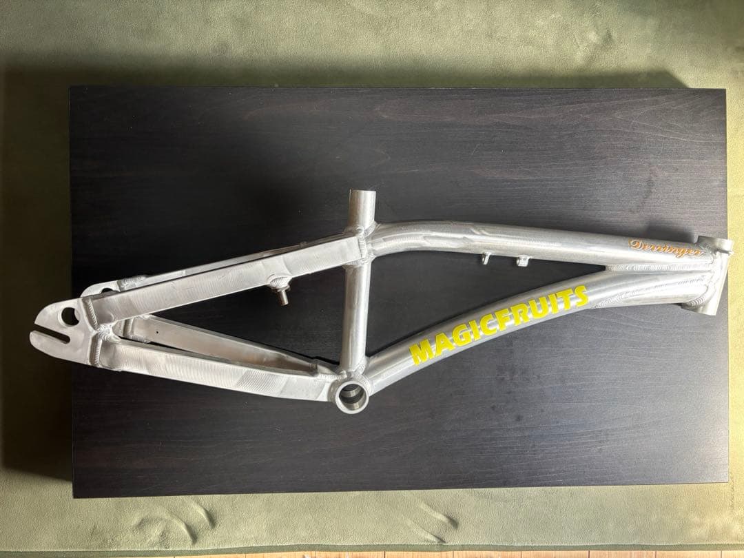 BMX Magicfruitsアルミフレーム 新品未使用