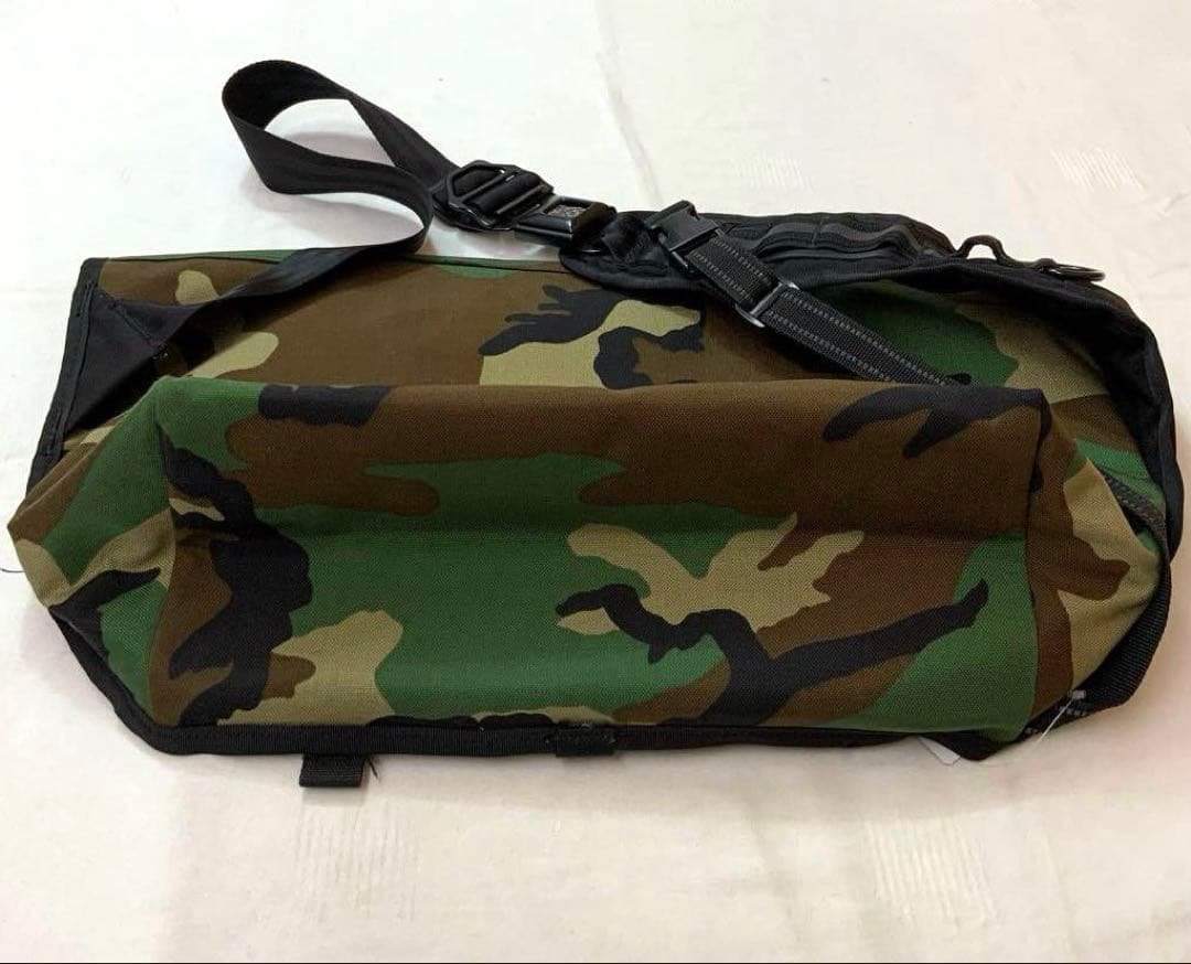 CHROME クローム CITIZEN メッセンジャーバッグ 36L 希少カモ柄