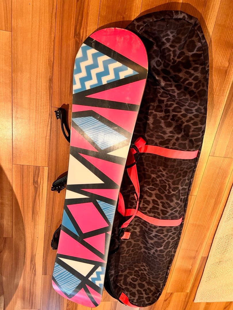 【送料込】SALOMONスノーボードとバッグ、ビンディンググローブセット